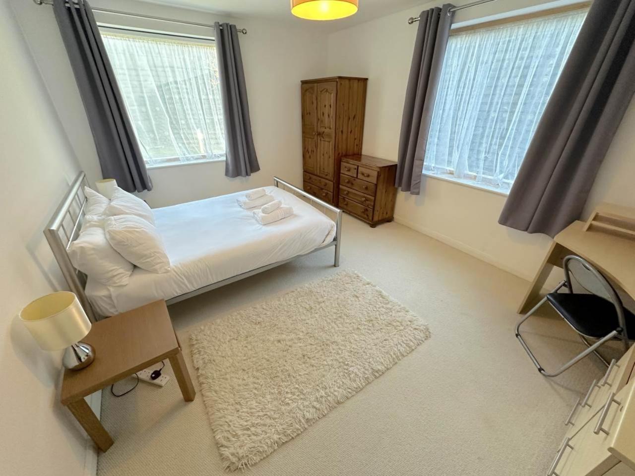 Parc Y Bryn Serviced Apartments อาเบอรีสวิท ภายนอก รูปภาพ