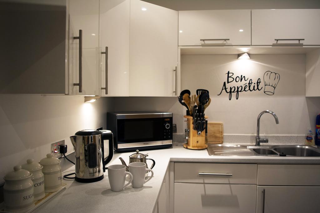 Parc Y Bryn Serviced Apartments อาเบอรีสวิท ห้อง รูปภาพ