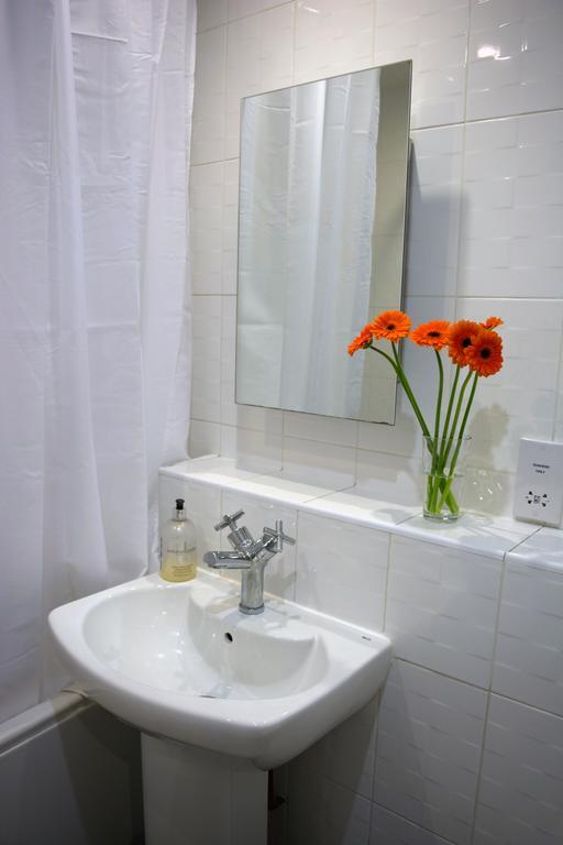 Parc Y Bryn Serviced Apartments อาเบอรีสวิท ภายนอก รูปภาพ
