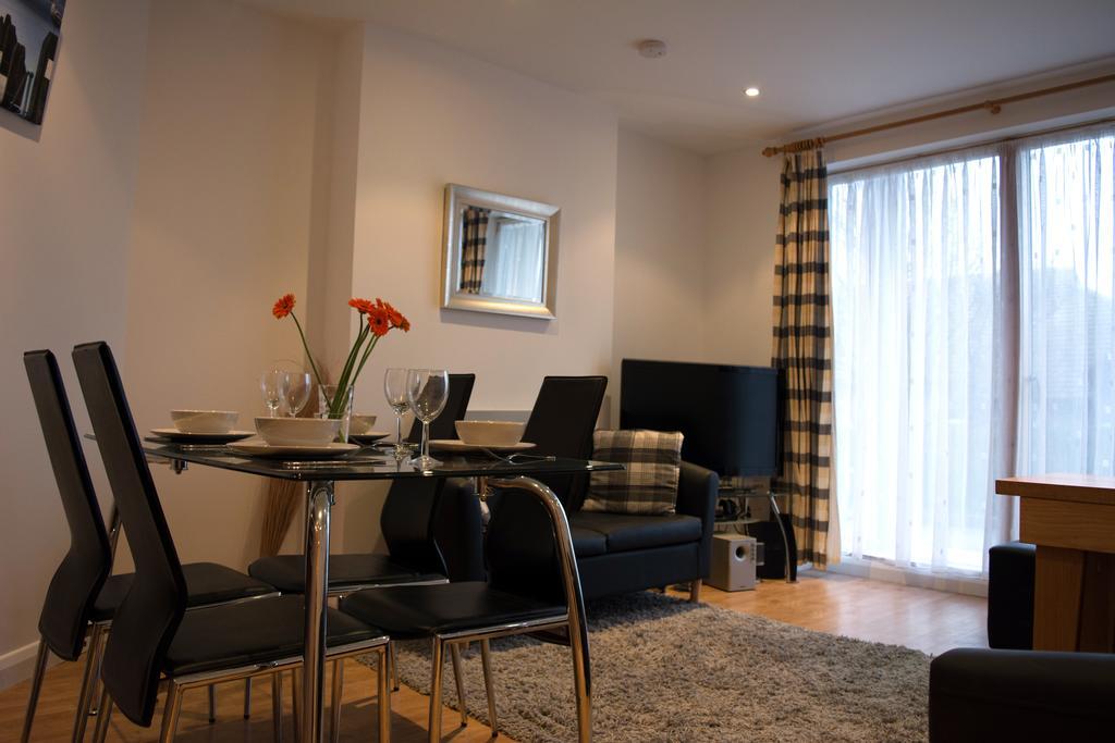 Parc Y Bryn Serviced Apartments อาเบอรีสวิท ภายนอก รูปภาพ