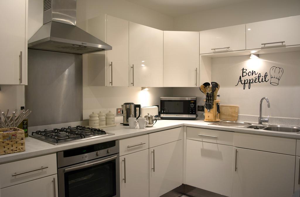 Parc Y Bryn Serviced Apartments อาเบอรีสวิท ภายนอก รูปภาพ