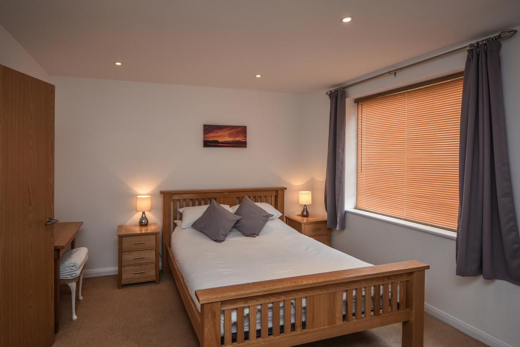 Parc Y Bryn Serviced Apartments อาเบอรีสวิท ภายนอก รูปภาพ